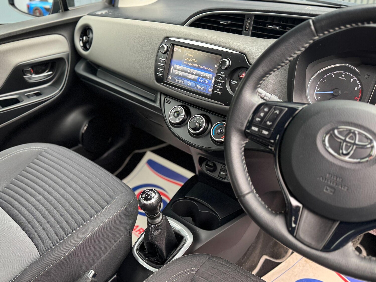 Used Toyota Yaris 2017 for sale - 76269948: Photo 28