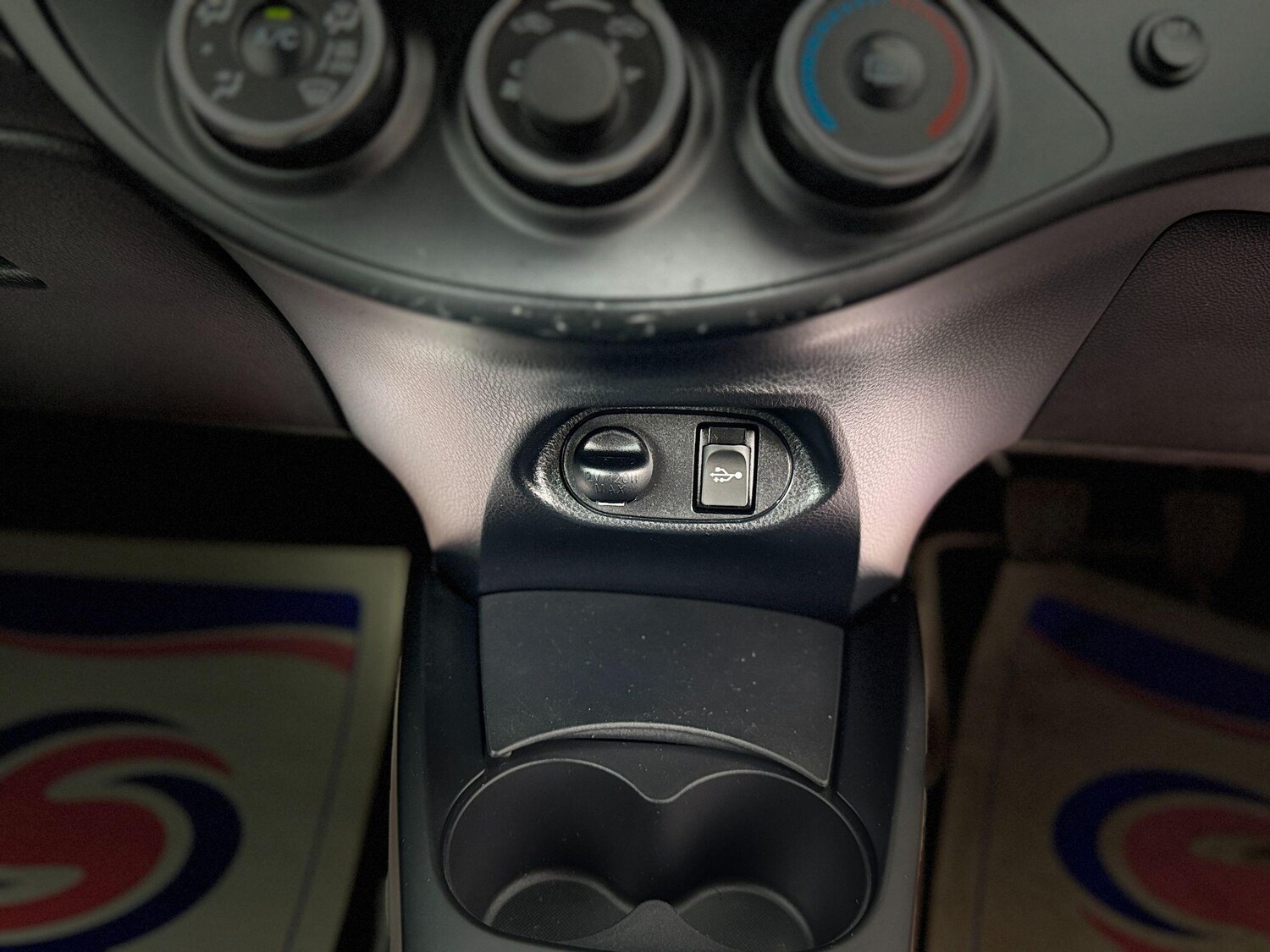 Used Toyota Yaris 2017 for sale - 76269948: Photo 33