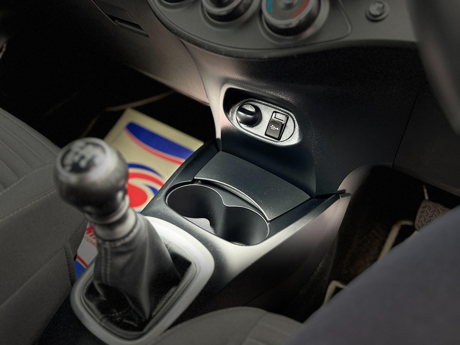 Used Toyota Yaris 2017 for sale - 76269948: Photo 35