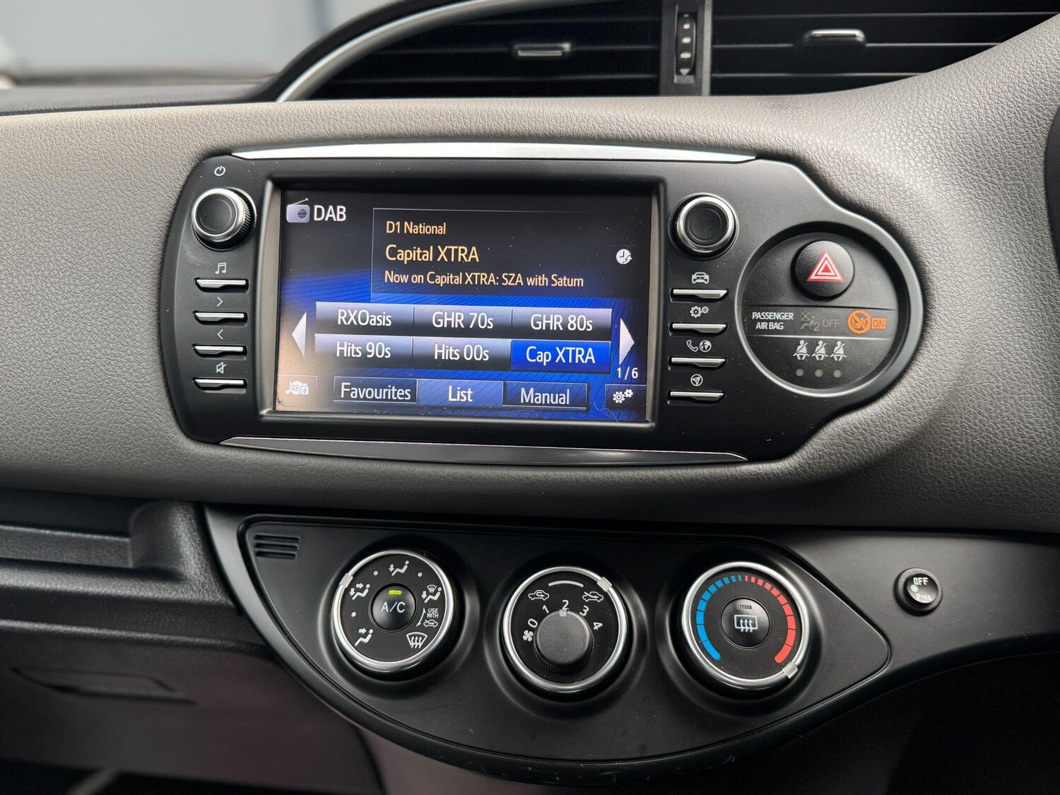 Used Toyota Yaris 2017 for sale - 76269948: Photo 41