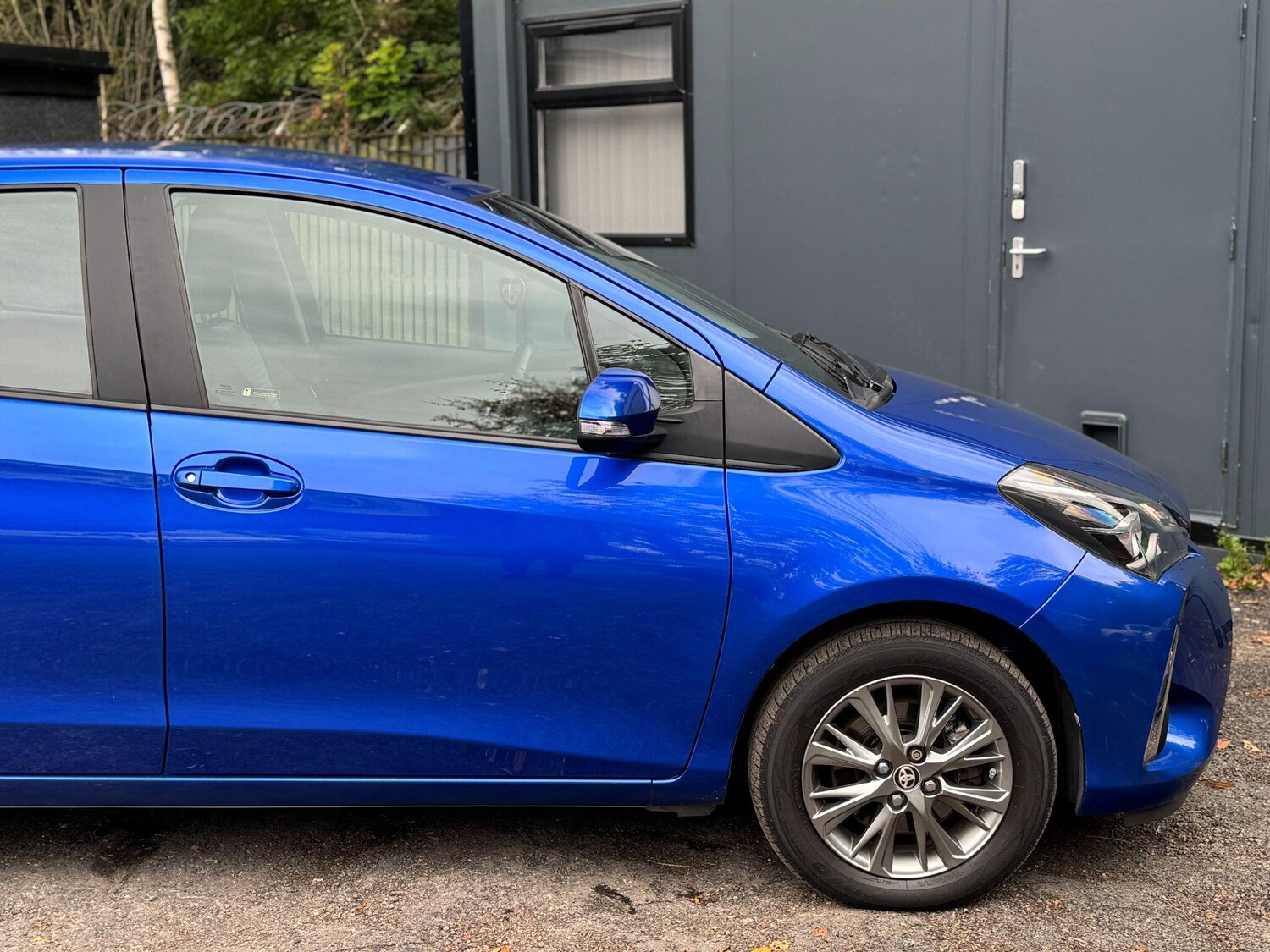 Used Toyota Yaris 2017 for sale - 76269948: Photo 45