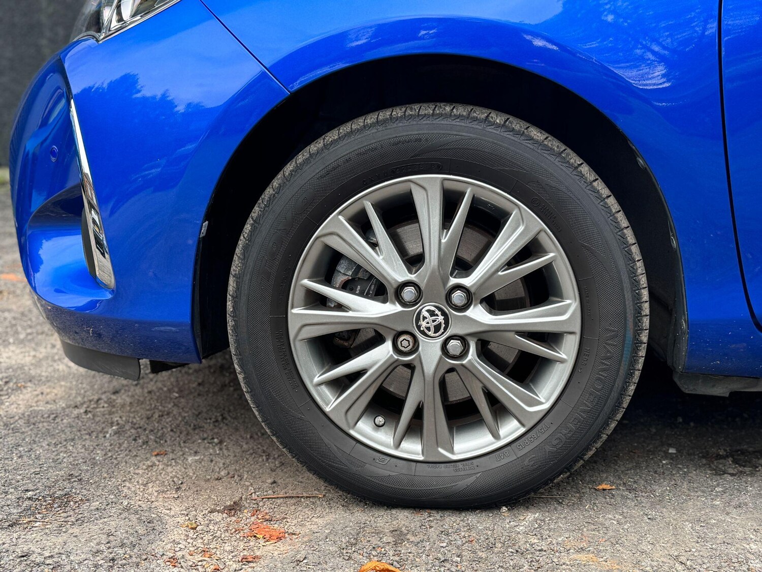 Used Toyota Yaris 2017 for sale - 76269948: Photo 50