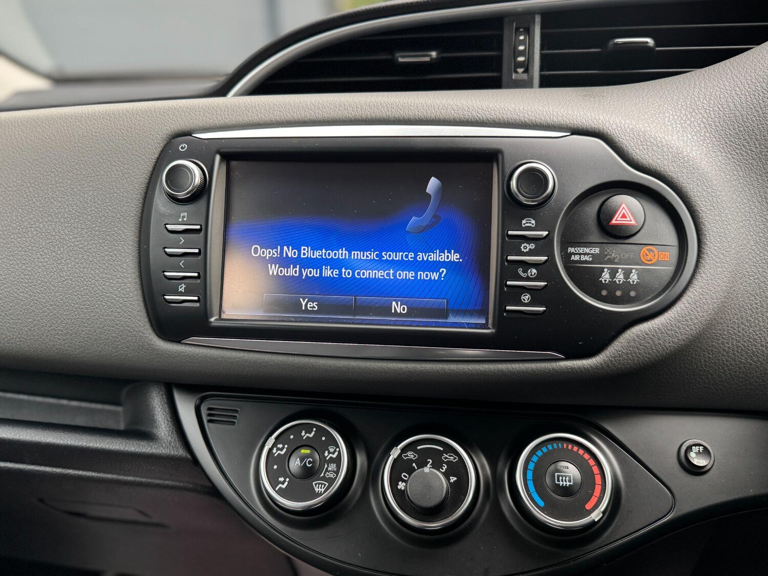 Used Toyota Yaris 2017 for sale - 76269948: Photo 54