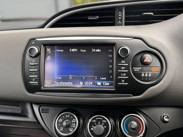 Used Toyota Yaris 2017 for sale - 76269948: Photo 55