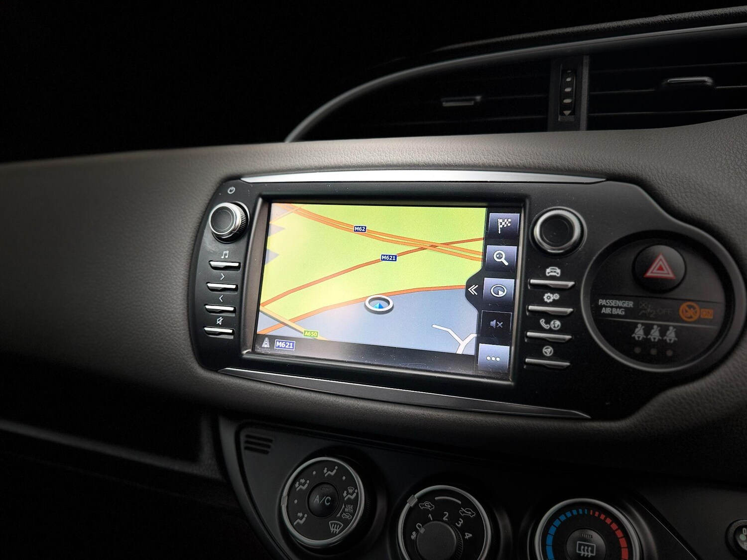 Used Toyota Yaris 2017 for sale - 76269948: Photo 59