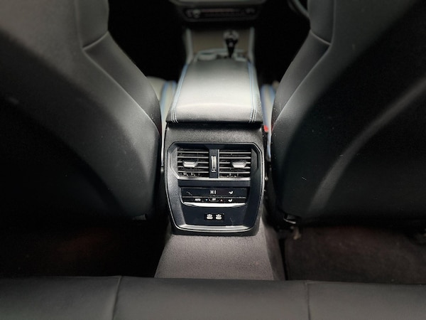 Used BMW 3 Series 2021 for sale - 76136331: Photo 32