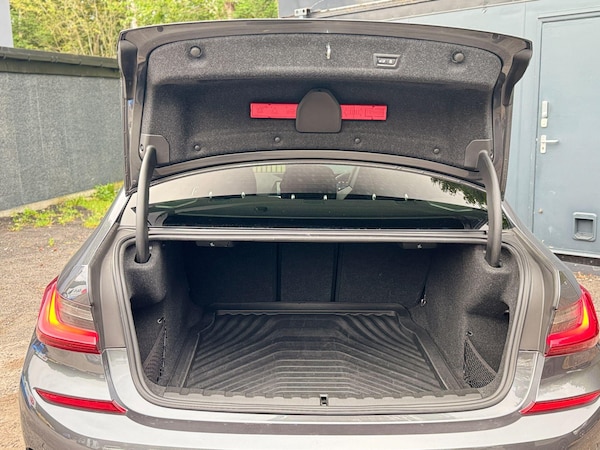 Used BMW 3 Series 2021 for sale - 76136331: Photo 63