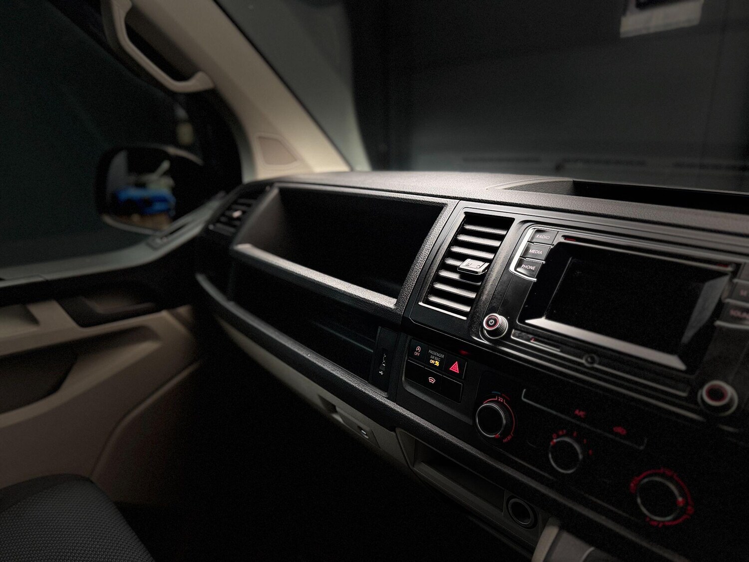 Used Volkswagen Transporter for sale - 77670698: Photo 39