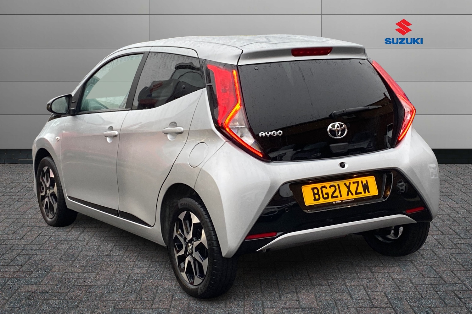 Used Toyota AYGO 2021 for sale - 77528644: Photo 2