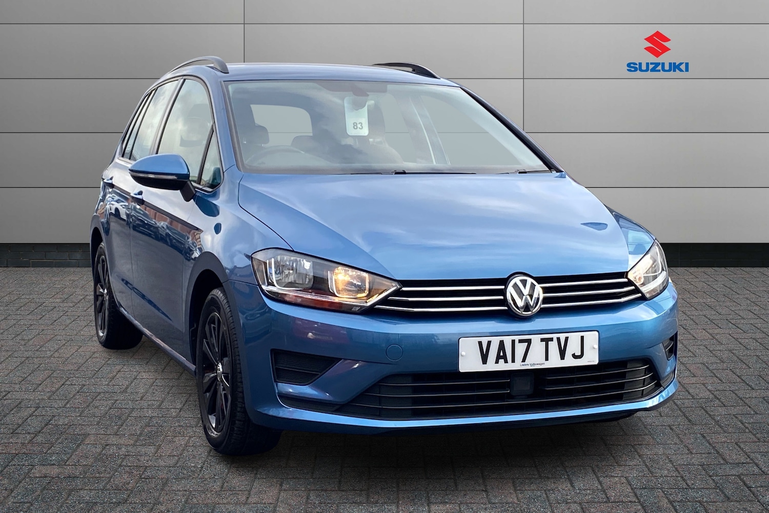 Used Volkswagen Golf SV 2017 for sale - 76673648: Photo 1