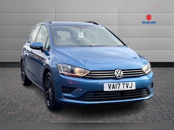 Used Volkswagen Golf SV 2017 for sale - 76673648: Photo