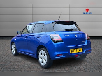 Used Suzuki Swift 2024 for sale - 78360543: Photo