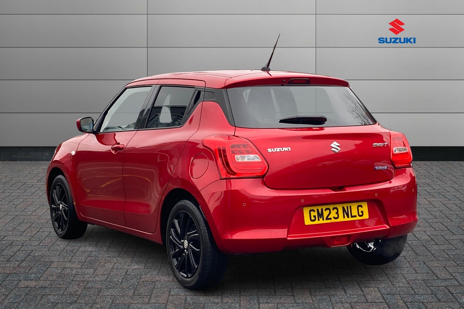 Used Suzuki Swift 2023 for sale - 76906238: Photo 2