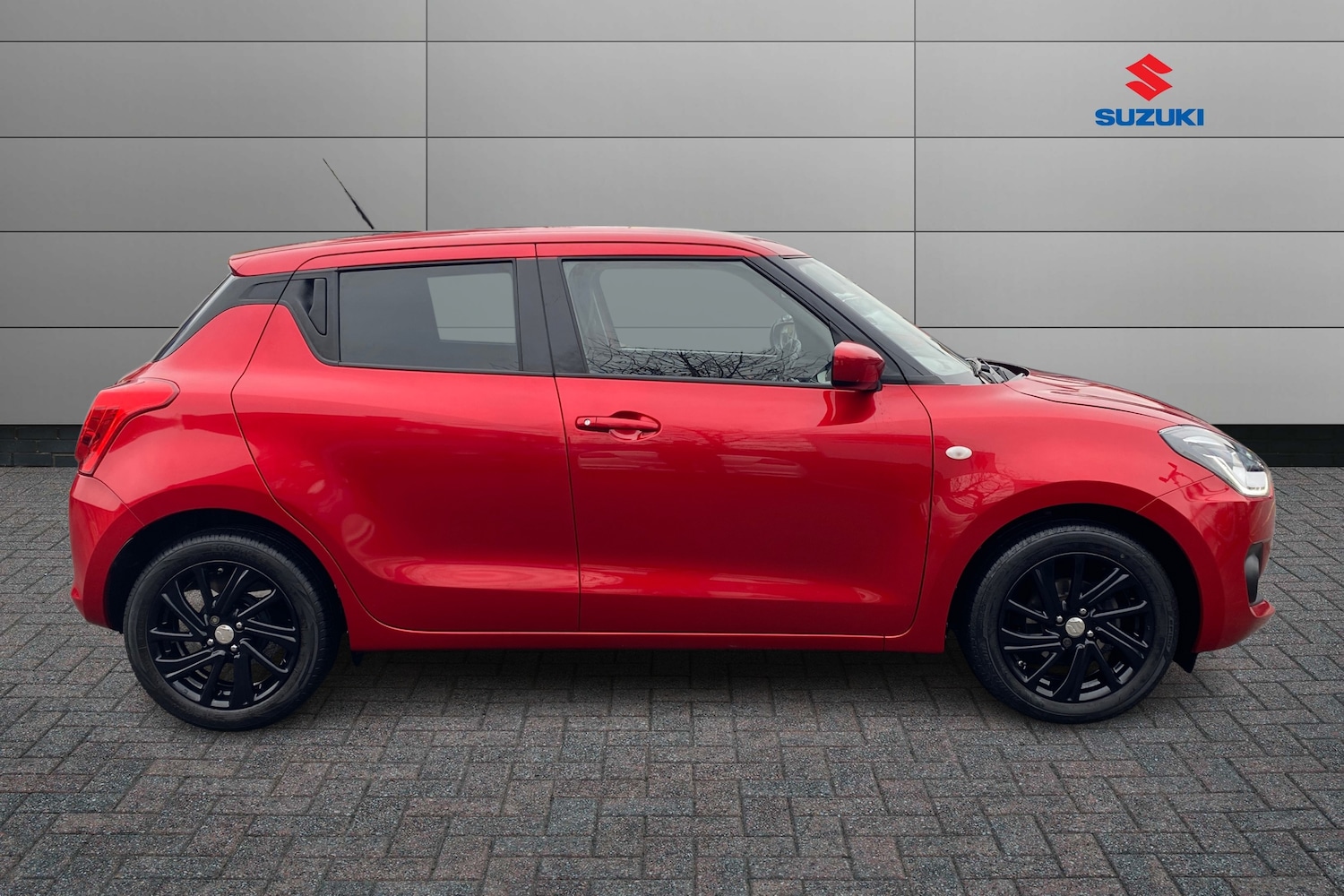 Used Suzuki Swift 2023 for sale - 76906238: Photo 8