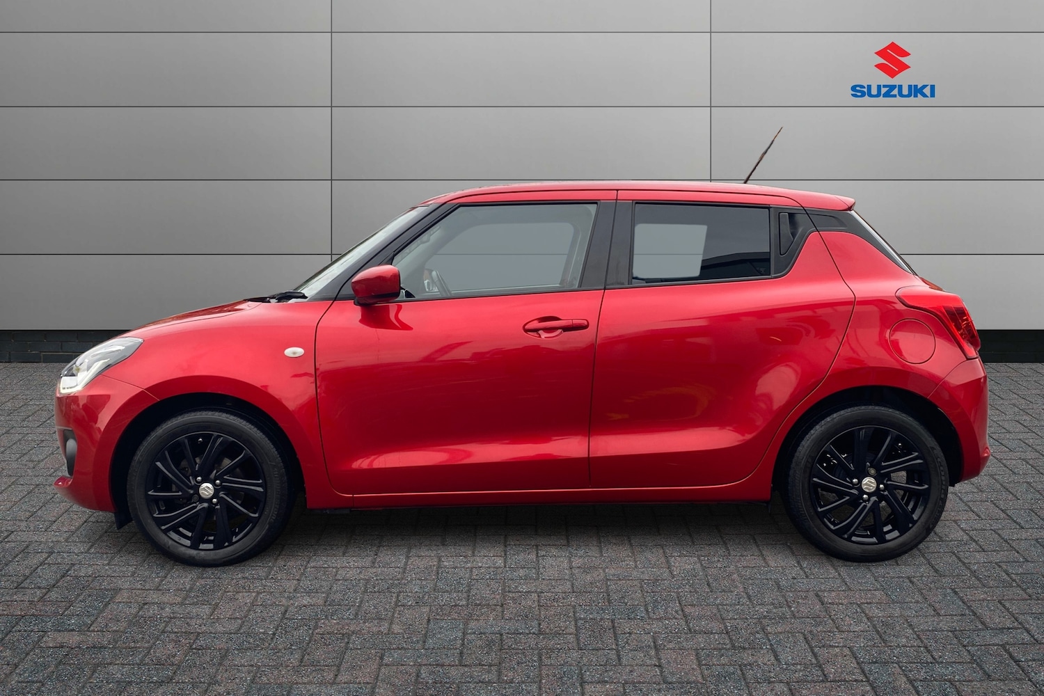 Used Suzuki Swift 2023 for sale - 76906238: Photo 9