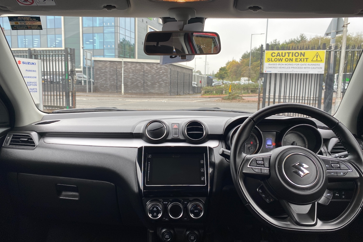 Used Suzuki Swift 2021 for sale - 76681278: Photo 3