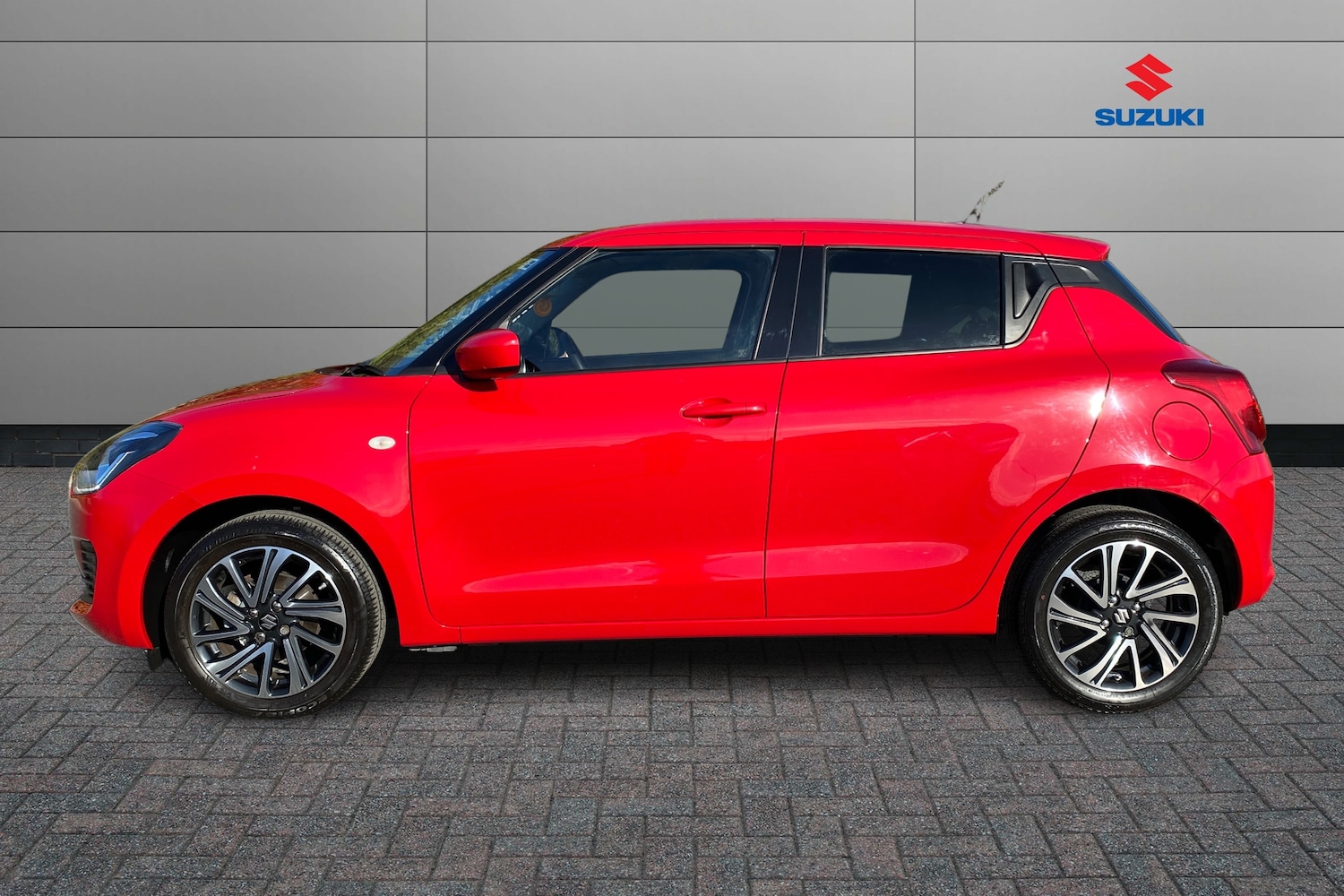 Used Suzuki Swift 2023 for sale - 76675986: Photo 9