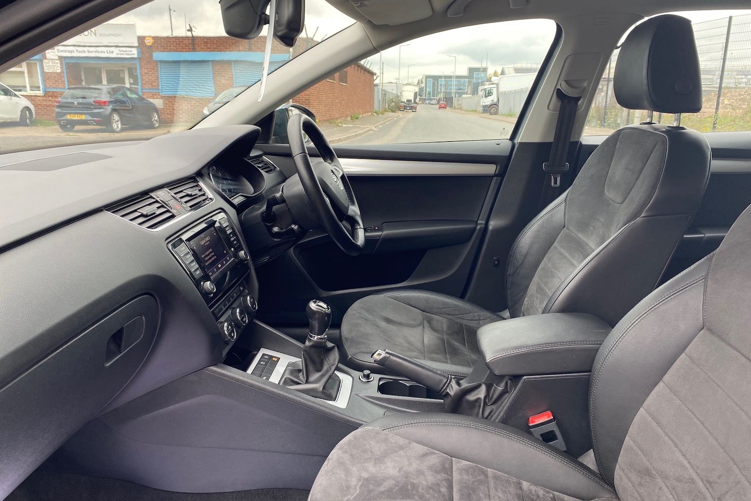 Used Skoda Octavia 2015 for sale - 76673626: Photo 6