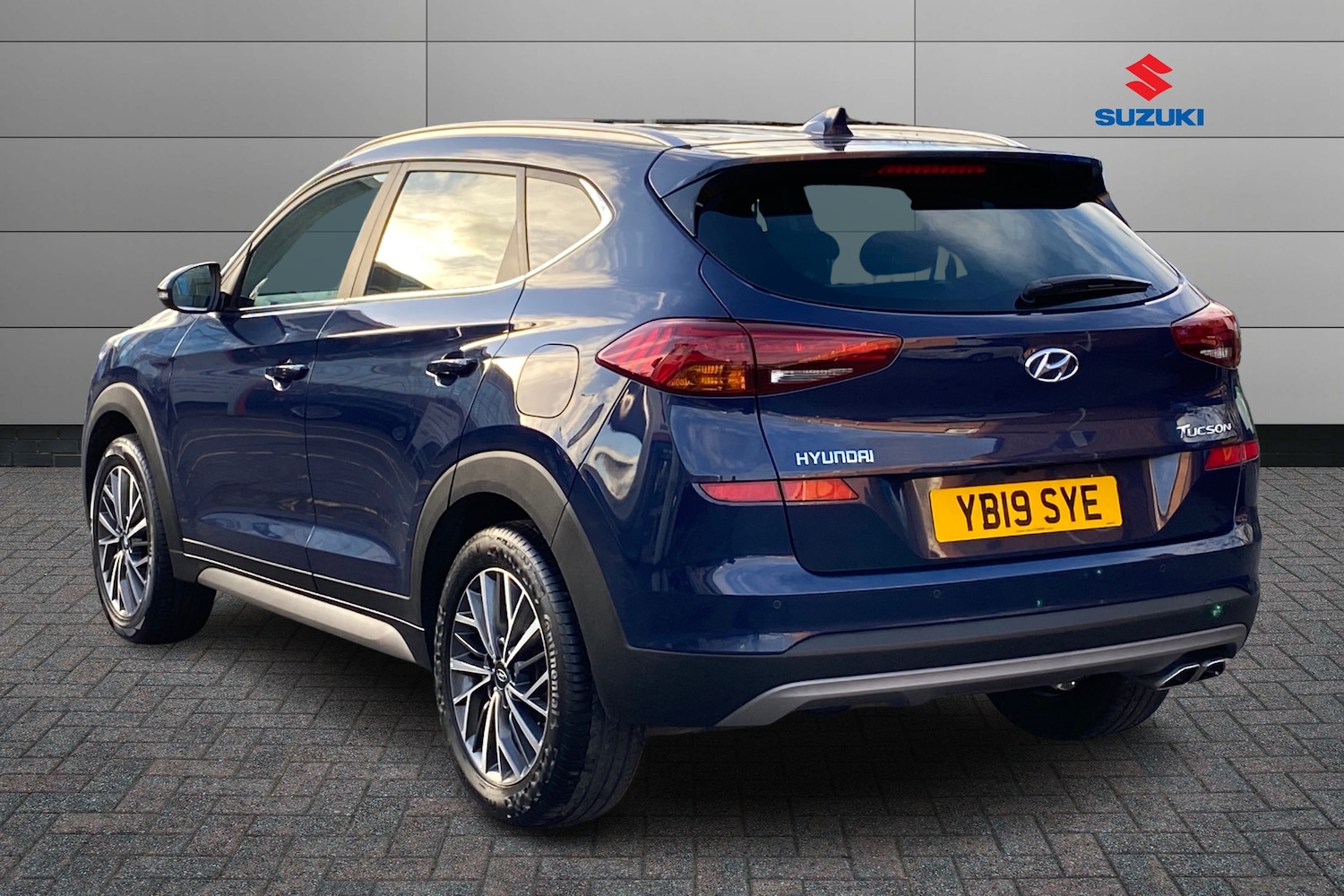 Used Hyundai TUCSON 2019 for sale - 76673401: Photo 2