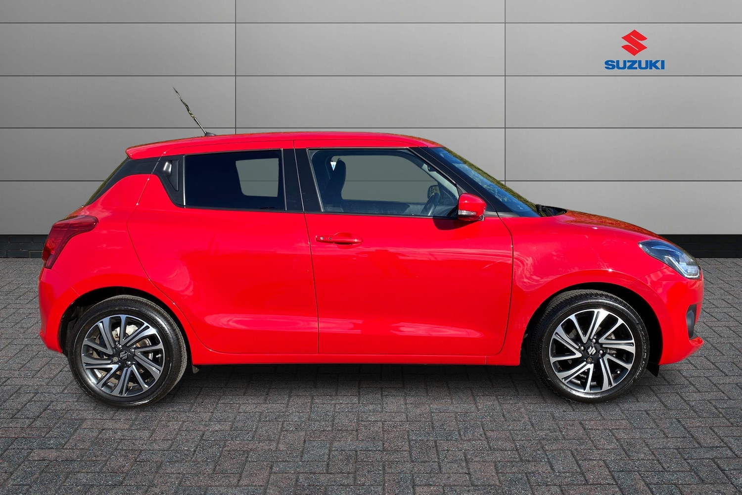 Used Suzuki Swift 2022 for sale - 76673933: Photo 8