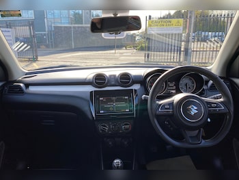 Used Suzuki Swift 2023 for sale - 78134767: Photo