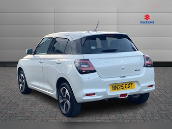 Used Suzuki Swift 2025 for sale - 76680375: Photo