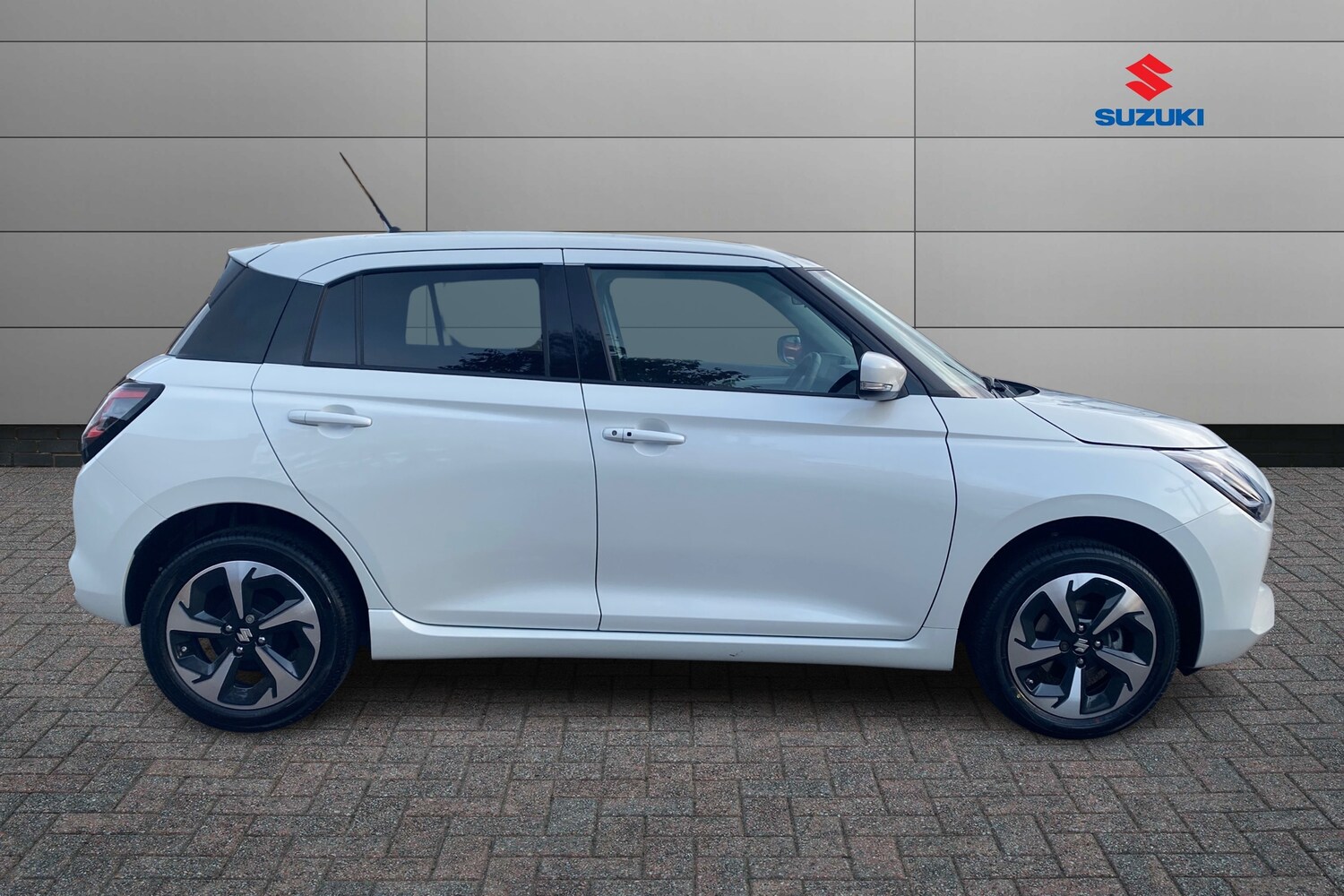 Used Suzuki Swift 2025 for sale - 76680375: Photo 8