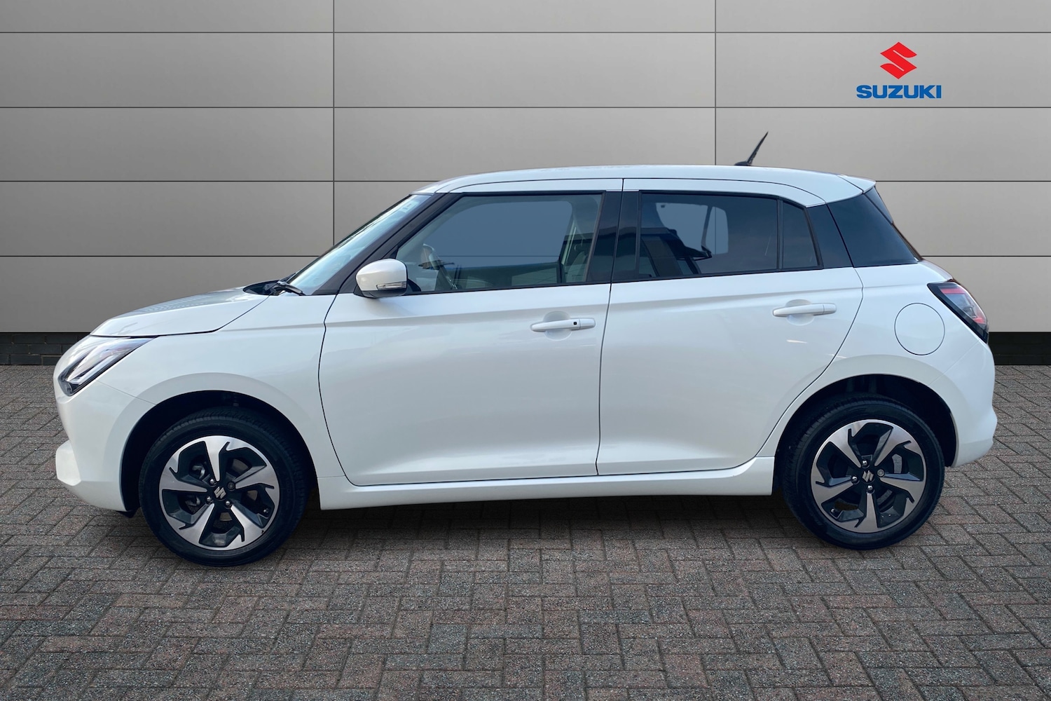 Used Suzuki Swift 2025 for sale - 76680375: Photo 9