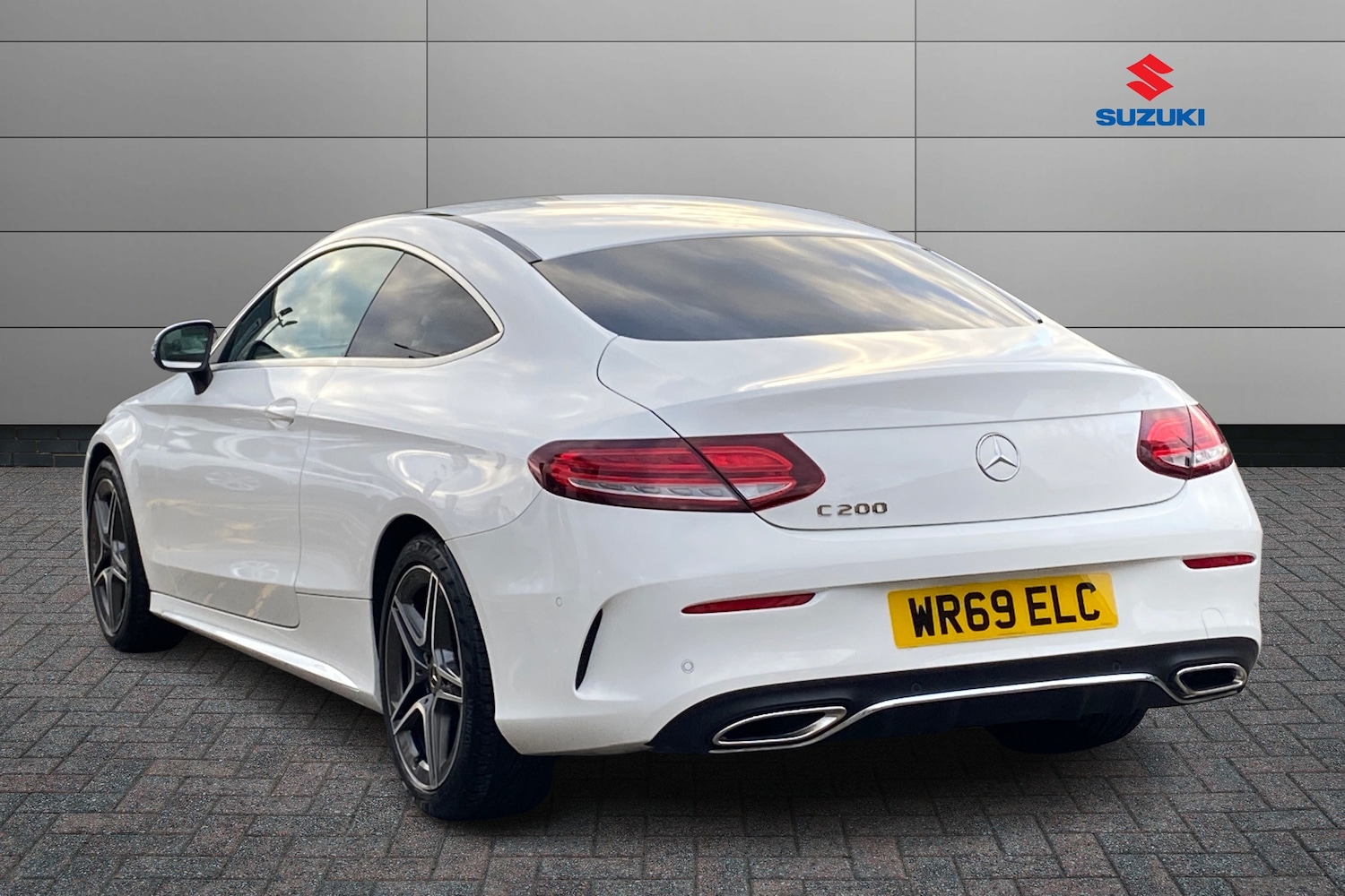 Used Mercedes-Benz C Class 2019 for sale - 77938389: Photo 2