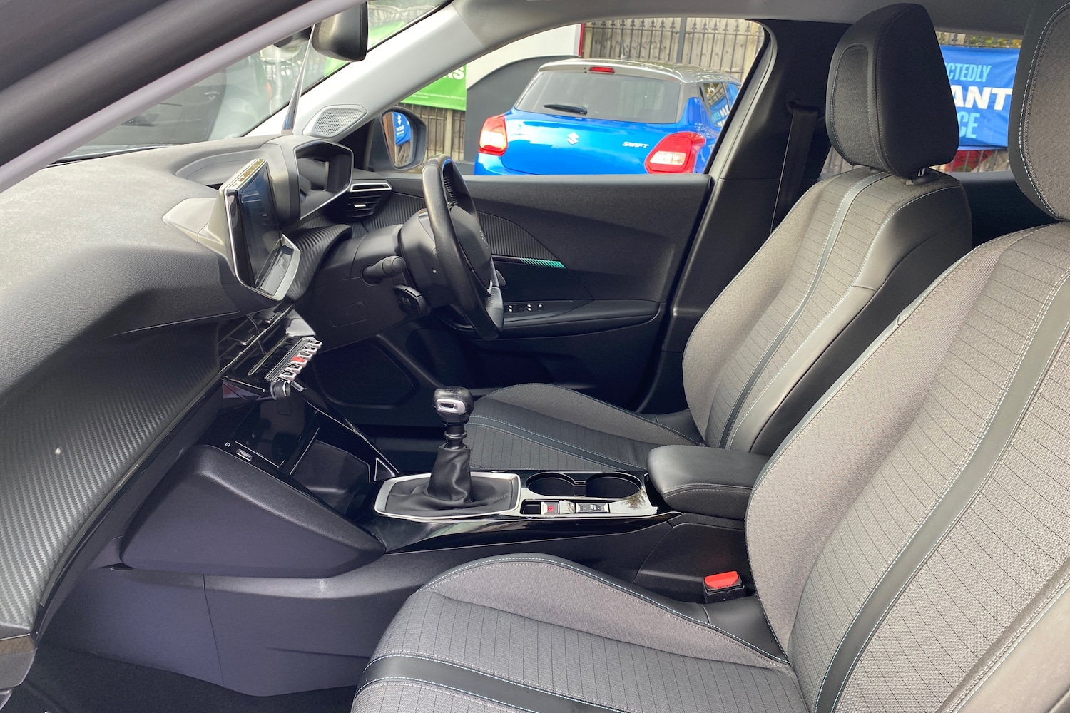 Used Peugeot 2008 2021 for sale - 76673917: Photo 6