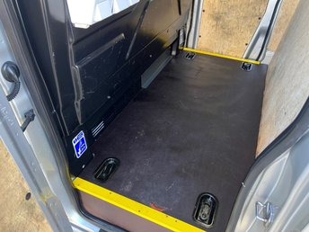 Used Ford Transit 2018 for sale - 77032798: Photo 18