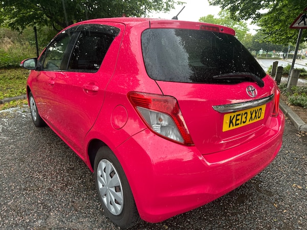 Used Toyota Yaris 2013 for sale - 75392649: Photo 23