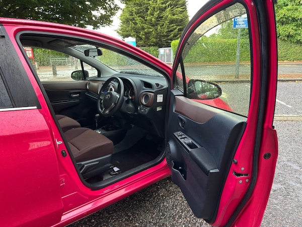 Used Toyota Yaris 2013 for sale - 75392649: Photo 42