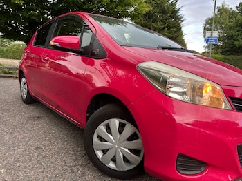Used Toyota Yaris 2013 for sale - 75392649: Photo