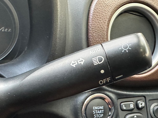 Used Toyota Yaris 2013 for sale - 75392649: Photo 53
