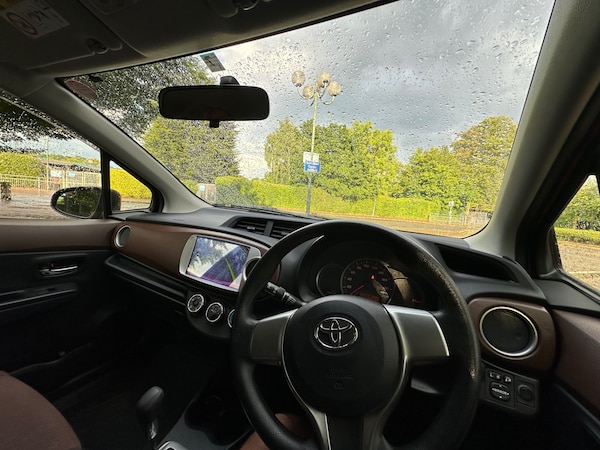 Used Toyota Yaris 2013 for sale - 75392649: Photo 62
