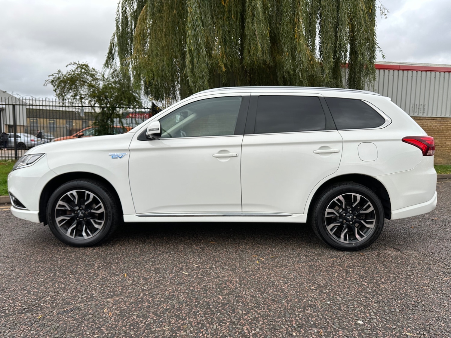 Used Mitsubishi Outlander 2017 for sale - 76450652: Photo 10