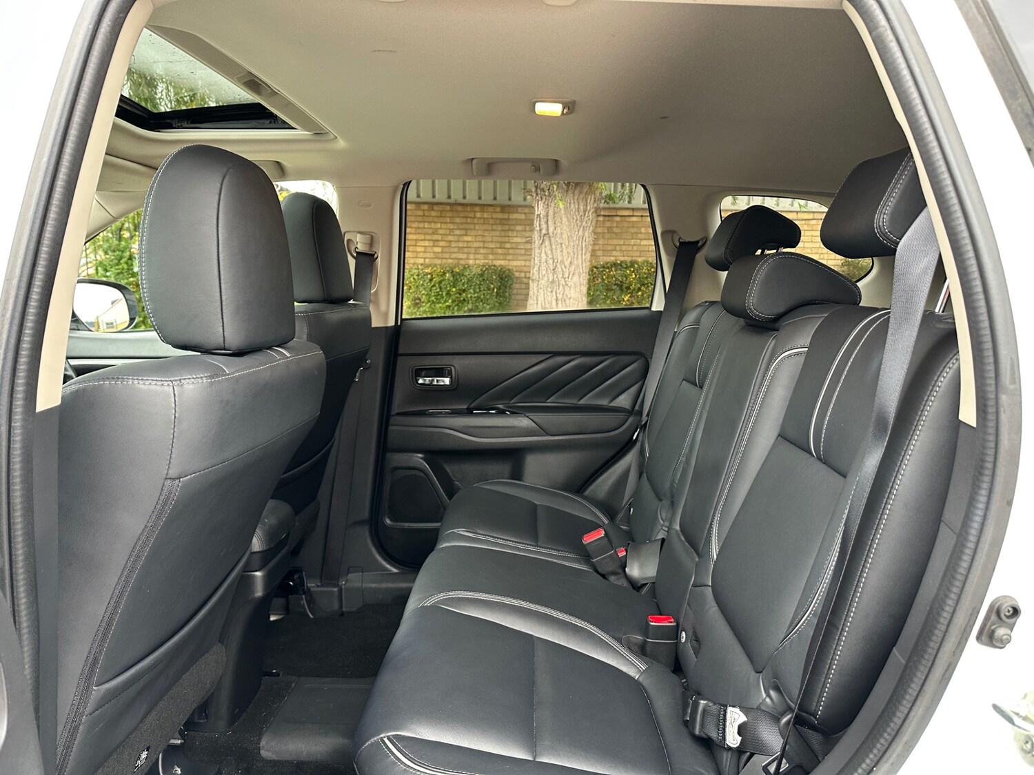 Used Mitsubishi Outlander 2017 for sale - 76450652: Photo 18