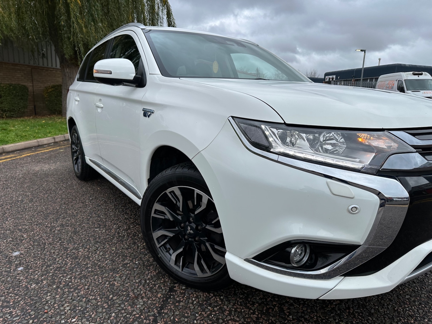 Used Mitsubishi Outlander 2017 for sale - 76450652: Photo 3
