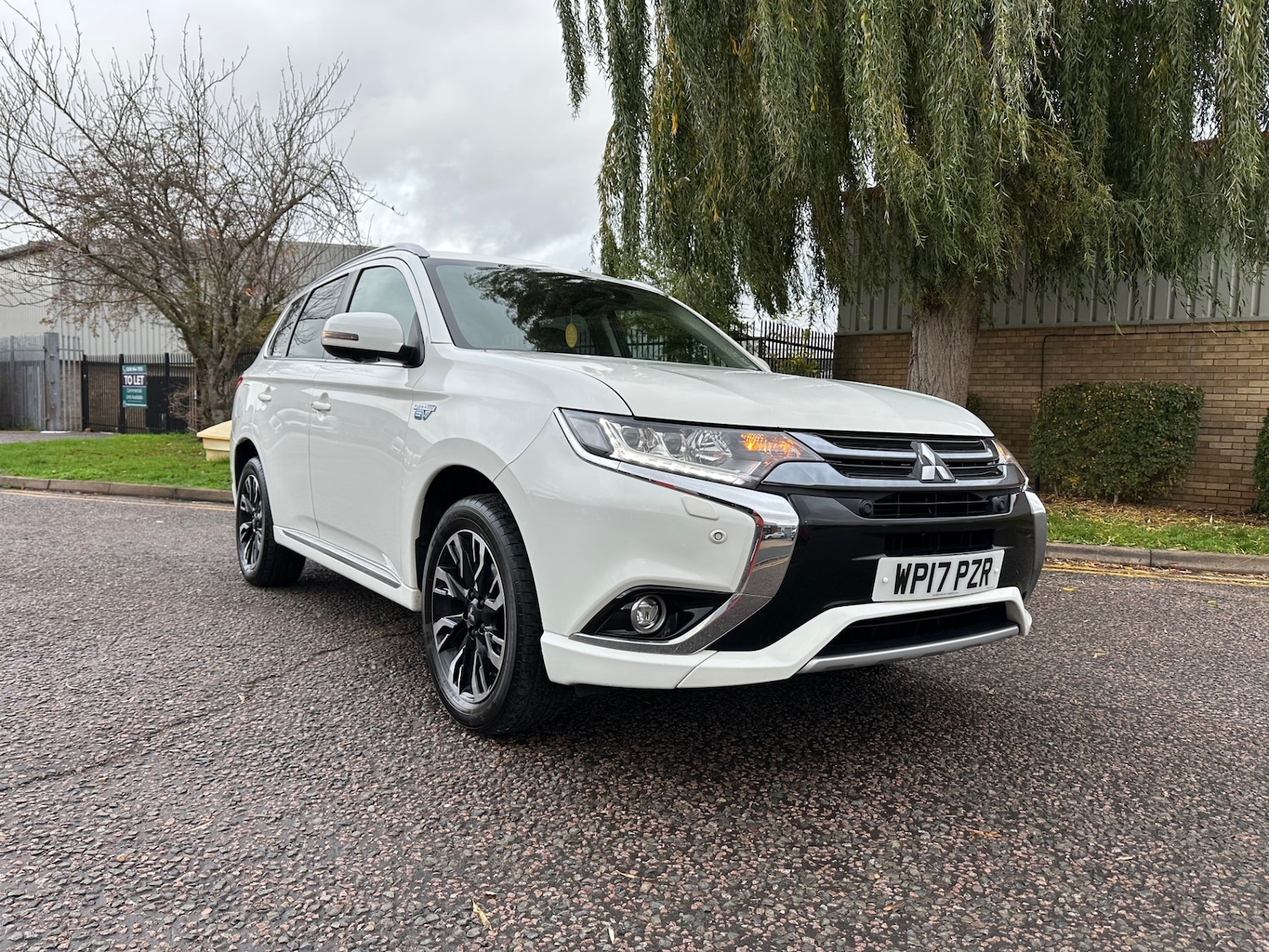 Used Mitsubishi Outlander 2017 for sale - 76450652: Photo 30