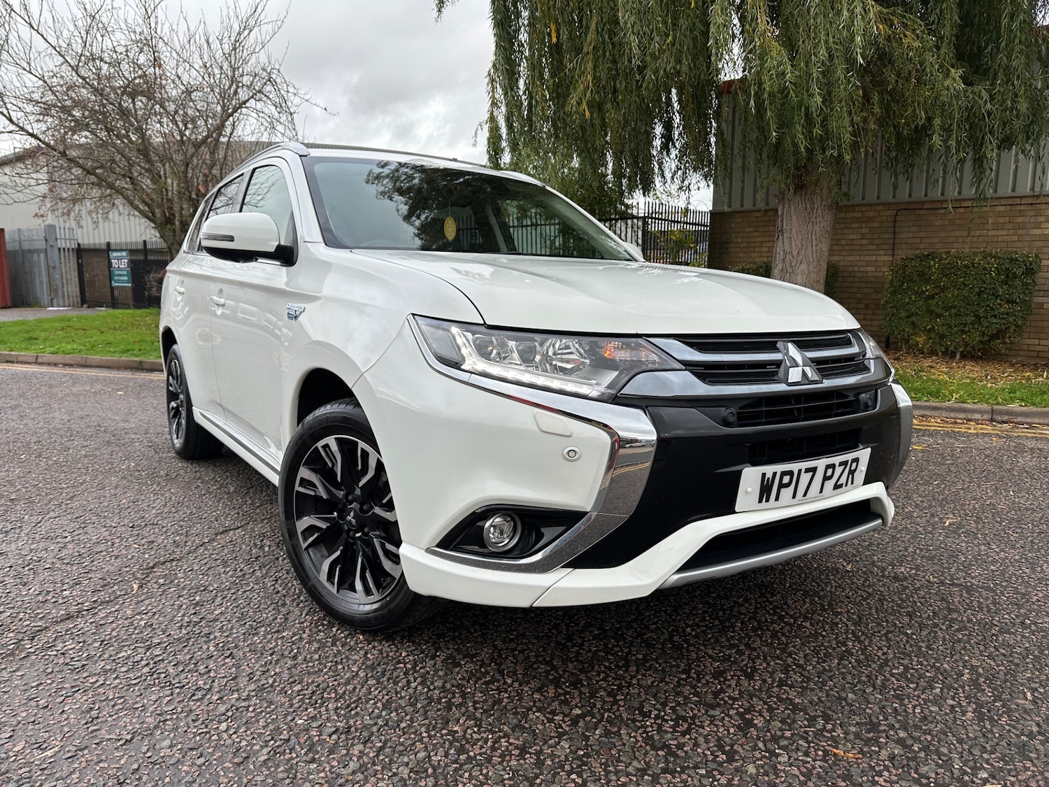 Used Mitsubishi Outlander 2017 for sale - 76450652: Photo 32