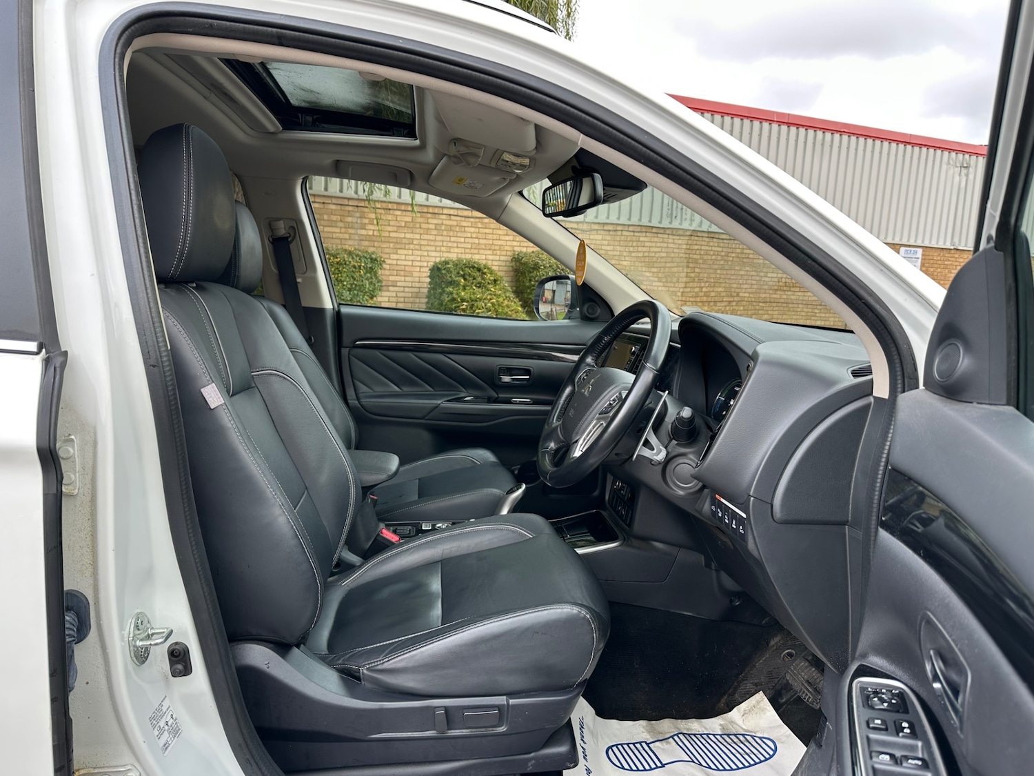 Used Mitsubishi Outlander 2017 for sale - 76450652: Photo 33