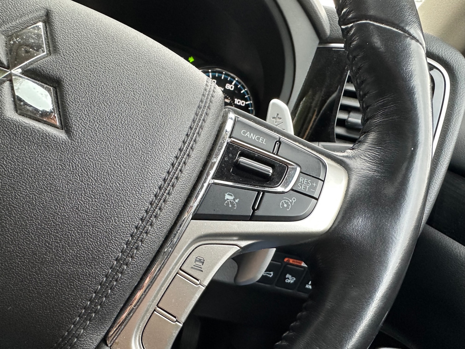 Used Mitsubishi Outlander 2017 for sale - 76450652: Photo 39