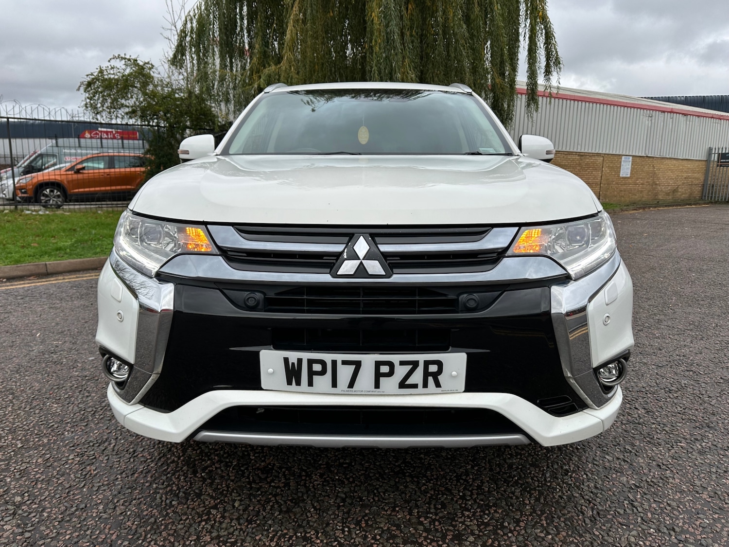 Used Mitsubishi Outlander 2017 for sale - 76450652: Photo 4