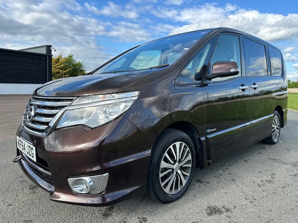 Used Nissan Serena 2014 for sale - 75300656: Photo 10
