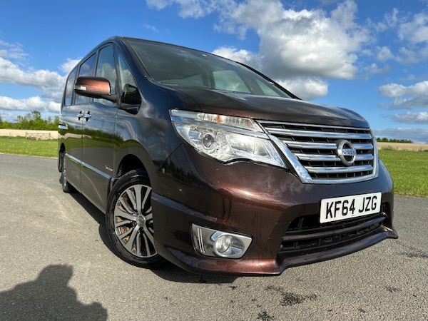 Used Nissan Serena 2014 for sale - 75300656: Photo 1
