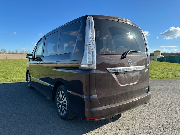 Used Nissan Serena 2014 for sale - 75300656: Photo 31