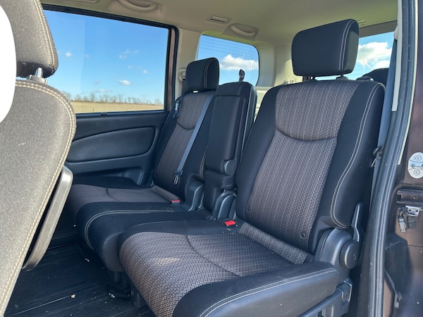 Used Nissan Serena 2014 for sale - 75300656: Photo 34