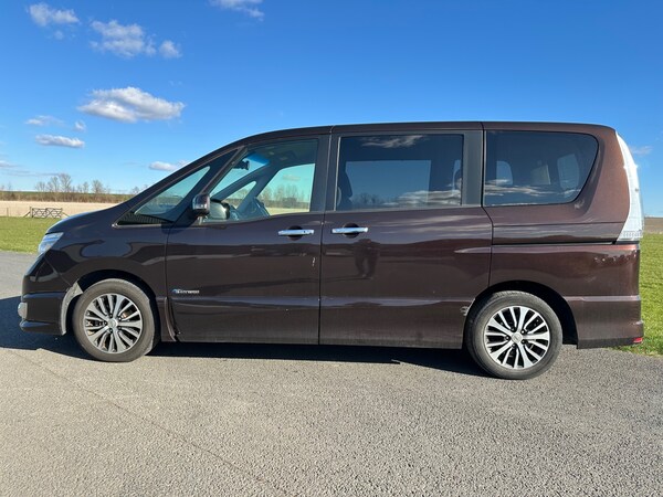 Used Nissan Serena 2014 for sale - 75300656: Photo 38