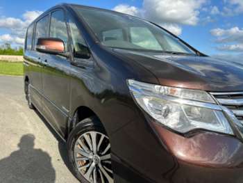 Used Nissan Serena 2014 for sale - 75300656: Photo